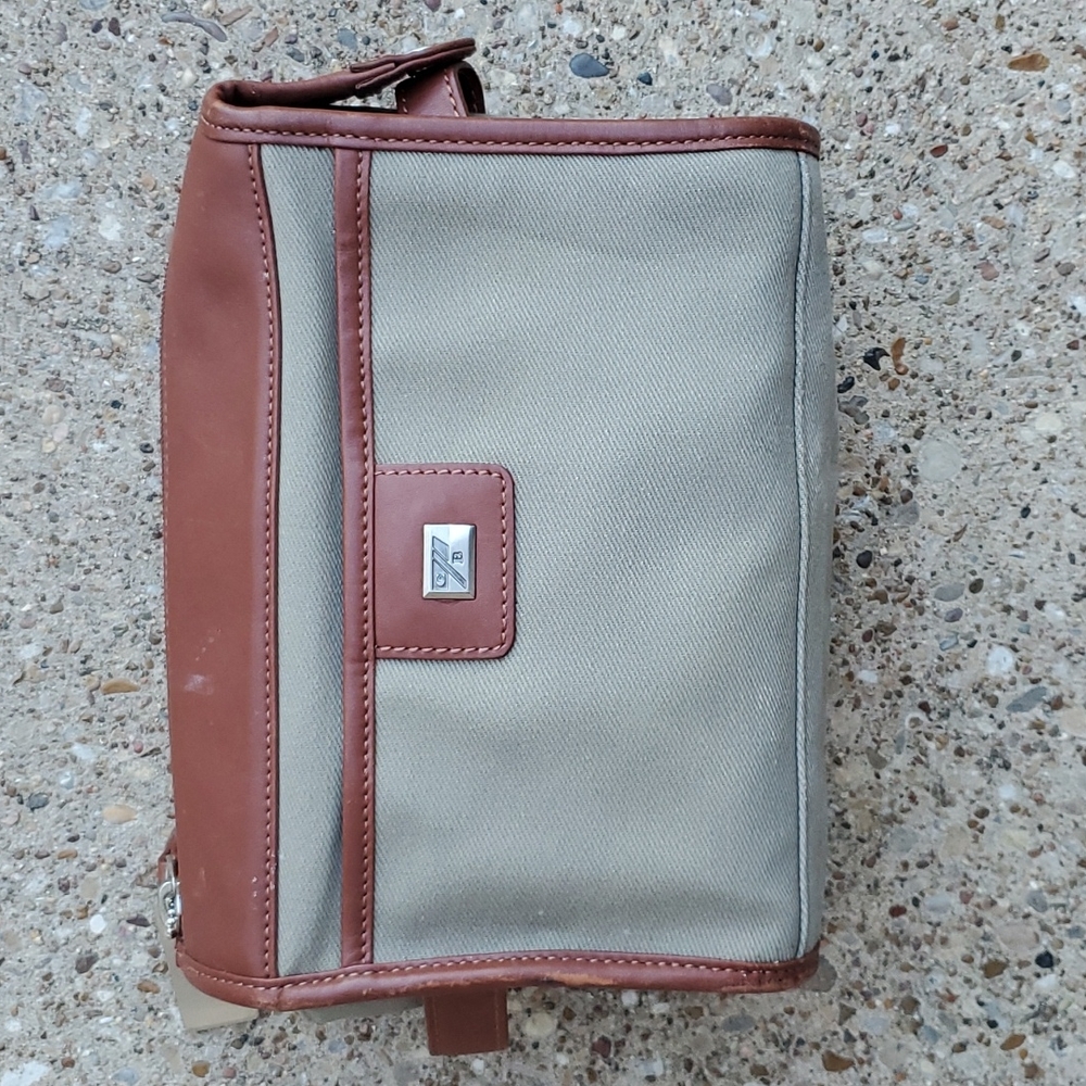 Cutter & Buck Brown Accessory Travel Bag   Mens